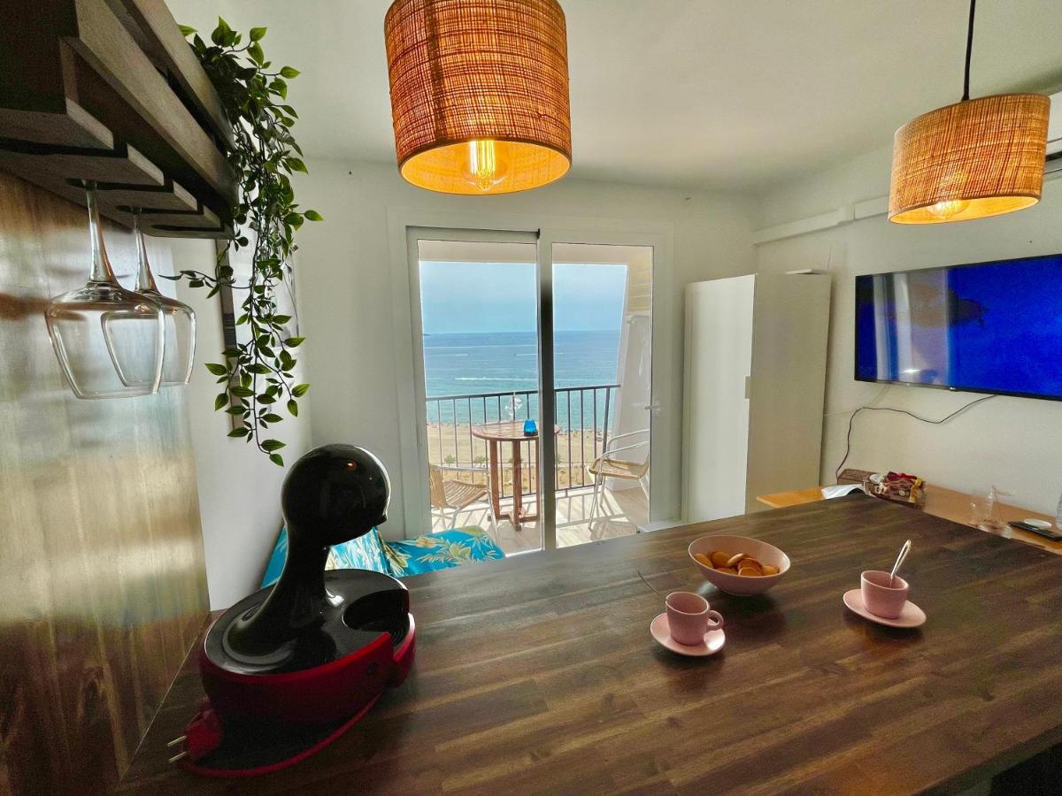 אמפוריבראבה Apartamento Vistas Al Mar Aire Acondicionado Wifi מראה חיצוני תמונה