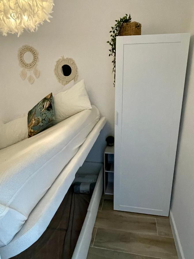 אמפוריבראבה Apartamento Vistas Al Mar Aire Acondicionado Wifi מראה חיצוני תמונה