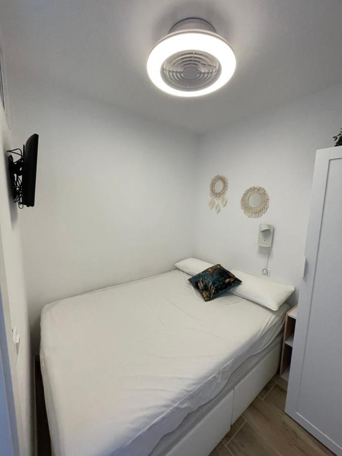 אמפוריבראבה Apartamento Vistas Al Mar Aire Acondicionado Wifi מראה חיצוני תמונה