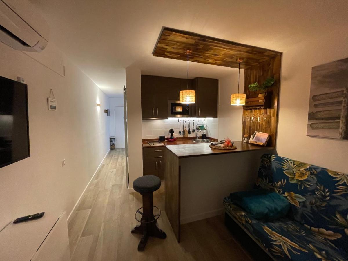 אמפוריבראבה Apartamento Vistas Al Mar Aire Acondicionado Wifi מראה חיצוני תמונה