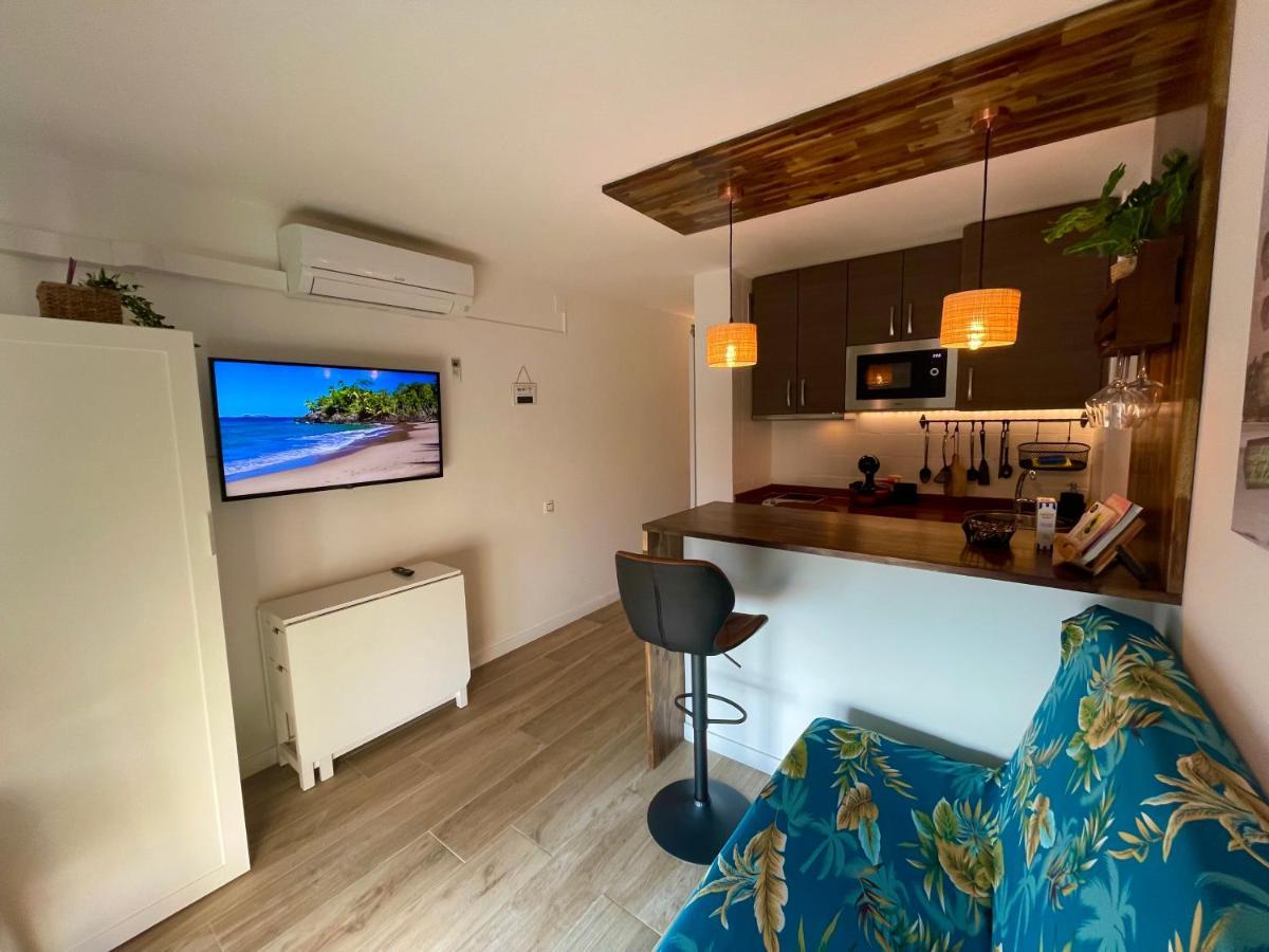 אמפוריבראבה Apartamento Vistas Al Mar Aire Acondicionado Wifi מראה חיצוני תמונה